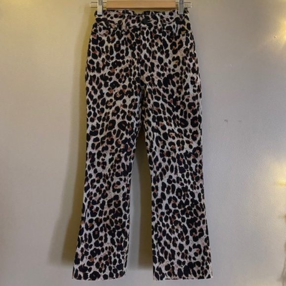 Paige High Rise Leopard Crop Flare - Picture 2 of 3